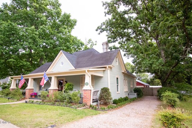 115 W Franklin Street, Youngsville, NC 27596