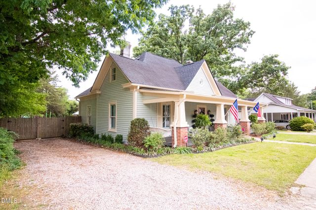 115 W Franklin Street, Youngsville, NC 27596