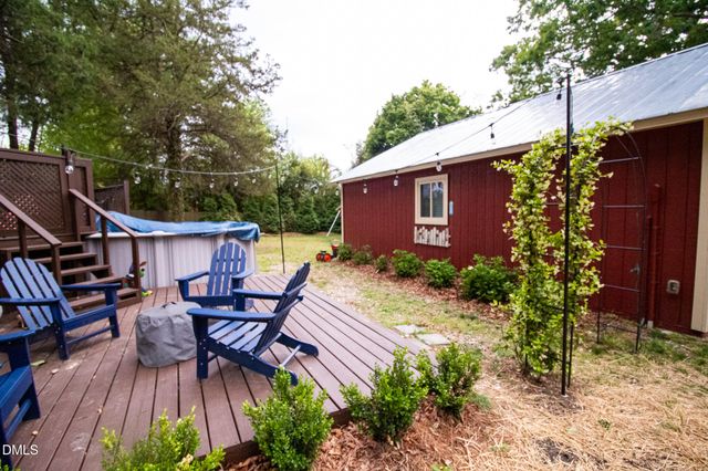 115 W Franklin Street, Youngsville, NC 27596