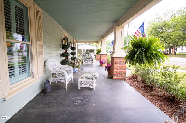 115 W Franklin Street, Youngsville, NC 27596