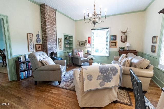 115 W Franklin Street, Youngsville, NC 27596