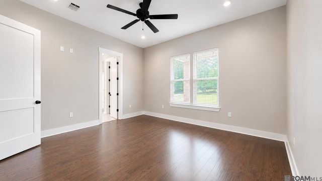 15370 Milldale Rd, Zachary, LA 70791