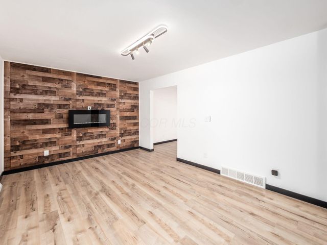 3474 Independence Street, Grove City, OH 43123