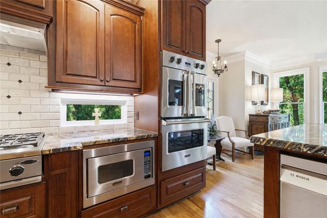 5730 Chestatee Landing Drive, Gainesville, GA 30506