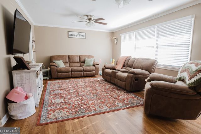 222 Redbud Drive, Barnesville, GA 30204