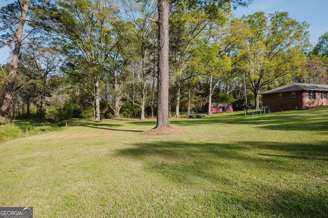 222 Redbud Drive, Barnesville, GA 30204