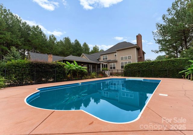 7133 Gildhall Court, Denver, NC 28037