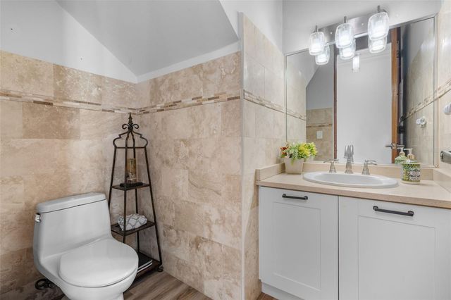 L-9 MAR MEDITERRANEO STREET 698, Dorado, PR 00646