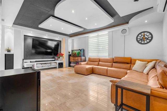 L-9 MAR MEDITERRANEO STREET 698, Dorado, PR 00646