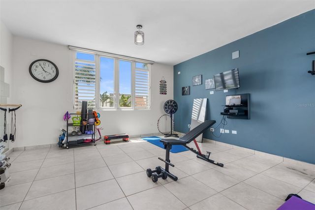 L-9 MAR MEDITERRANEO STREET 698, Dorado, PR 00646