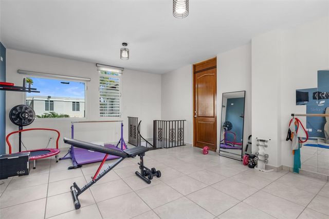 L-9 MAR MEDITERRANEO STREET 698, Dorado, PR 00646