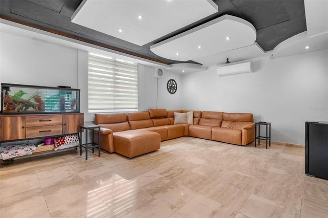 L-9 MAR MEDITERRANEO STREET 698, Dorado, PR 00646