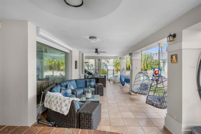 L-9 MAR MEDITERRANEO STREET 698, Dorado, PR 00646