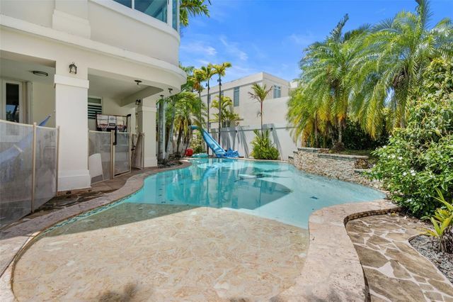 L-9 MAR MEDITERRANEO STREET 698, Dorado, PR 00646