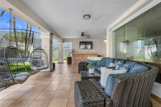 L-9 MAR MEDITERRANEO STREET 698, Dorado, PR 00646