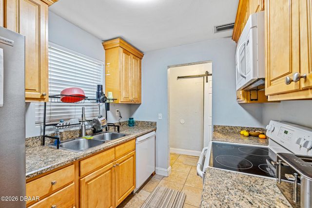 2821 Oak Lea Drive, South Daytona, FL 32119