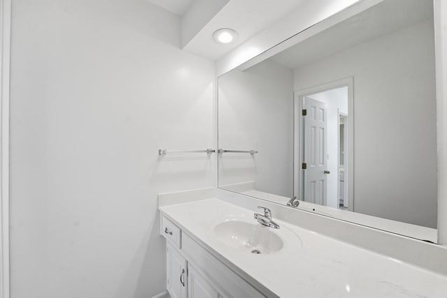 5500 NW 62nd Street, Kansas City, MO 64151