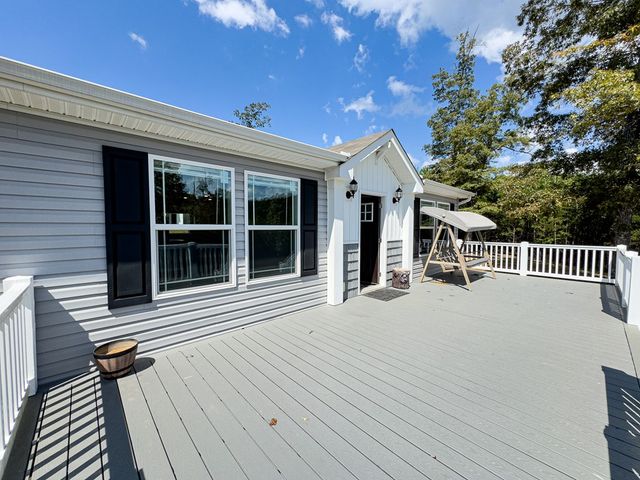 95 Chilson Drive, Warne, NC 28909