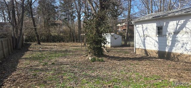 63 S Dellwood Avenue, Crystal Lake Park, MO 63135