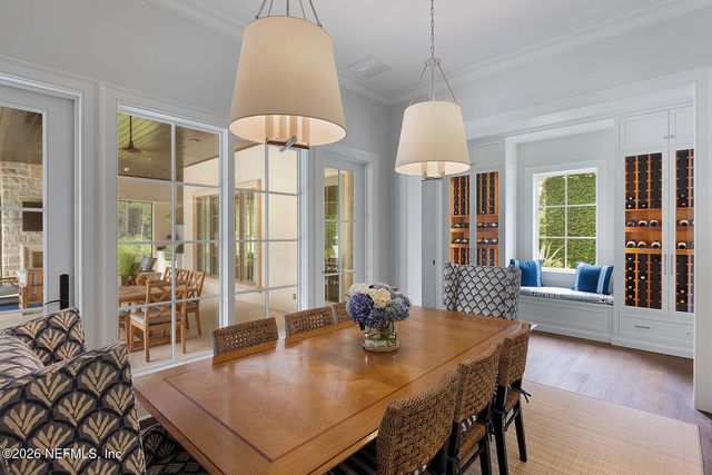 5329 COMMISSIONERS Drive, Jacksonville, FL 32224