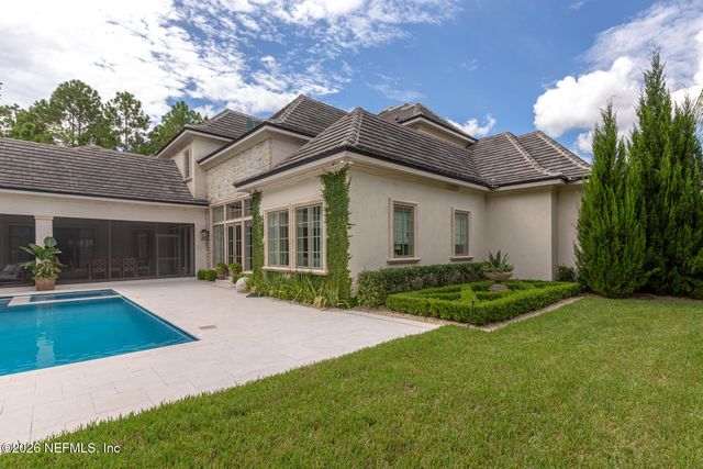5329 COMMISSIONERS Drive, Jacksonville, FL 32224