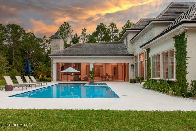 5329 COMMISSIONERS Drive, Jacksonville, FL 32224