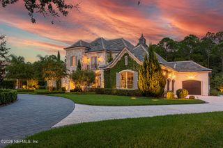 5329 COMMISSIONERS Drive, Jacksonville, FL 32224