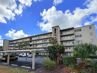 4460 IRONWOOD CIRCLE 304A, Bradenton, FL 34209
