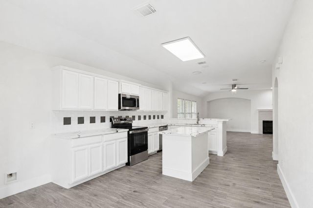 17910 Royal Gate Lane, Richmond, TX 77407
