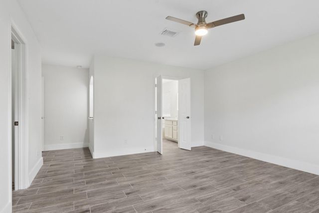 17910 Royal Gate Lane, Richmond, TX 77407