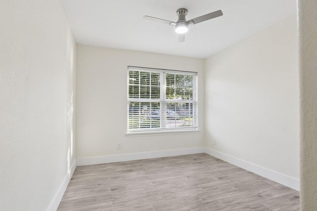 17910 Royal Gate Lane, Richmond, TX 77407