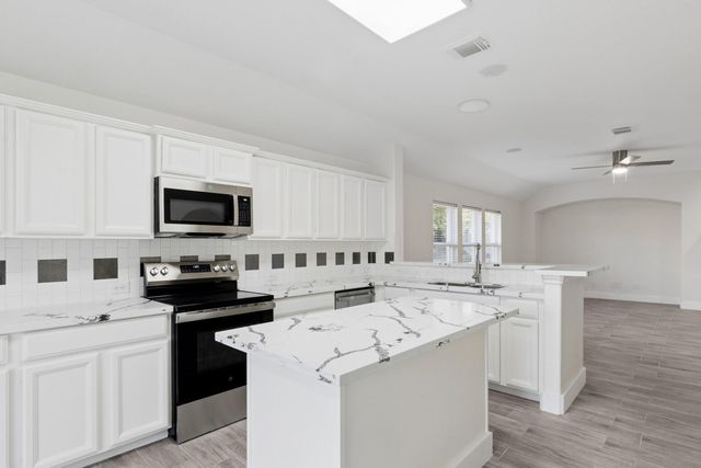 17910 Royal Gate Lane, Richmond, TX 77407