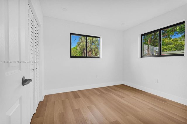 2225 NW 195th St, Miami Gardens, FL 33056