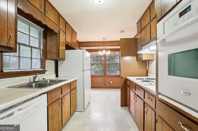 742 Verde Drive, Riverdale, GA 30274