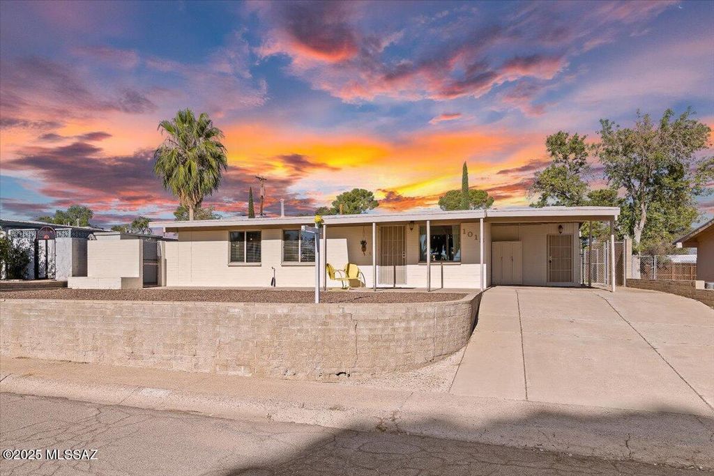 1018 W 3rd Avenue, San Manuel, AZ 85631