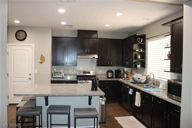 1517 Eagles Pass Avenue, North Las Vegas, NV 89084