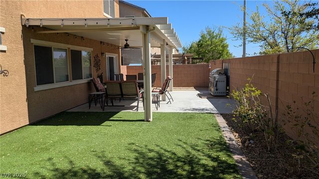 1517 Eagles Pass Avenue, North Las Vegas, NV 89084