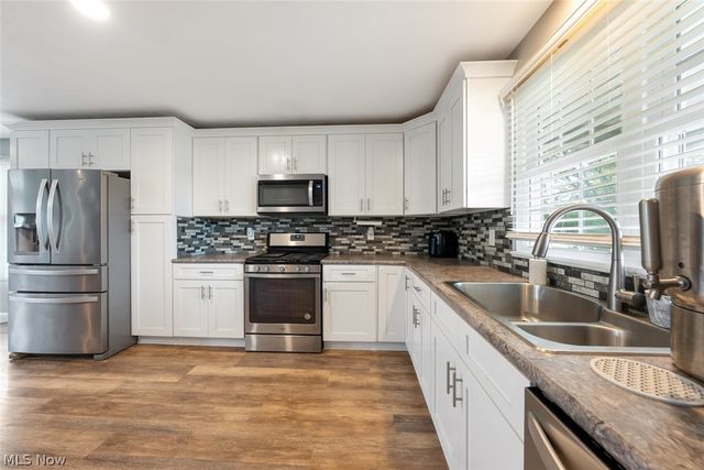 38524 Terrell Drive, North Ridgeville, OH 44039