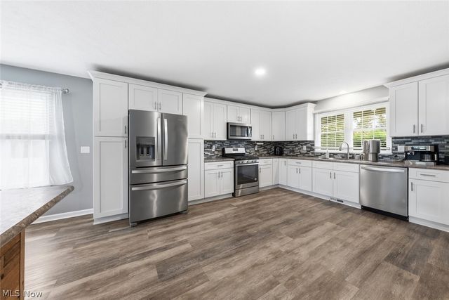 38524 Terrell Drive, North Ridgeville, OH 44039