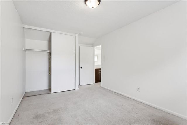 722 Longleaf Ln, Newport News, VA 23608