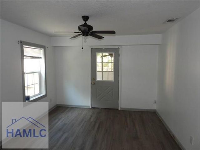 615 Olive Street, Hinesville, GA 31313