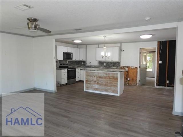 615 Olive Street, Hinesville, GA 31313