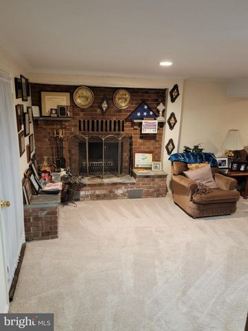 7303 HASTINGS DR, Capitol Heights, MD 20743