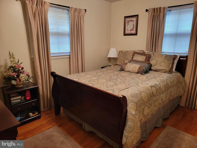 7303 HASTINGS DR, Capitol Heights, MD 20743