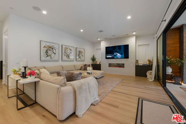 20741 W Deer Grass Court, Porter Ranch (los Angeles), CA 91326