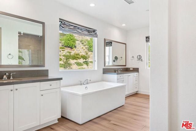 20741 W Deer Grass Court, Porter Ranch (los Angeles), CA 91326