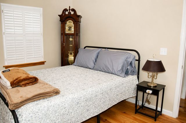 6866 Cuba Landing Rd, Waverly, TN 37185