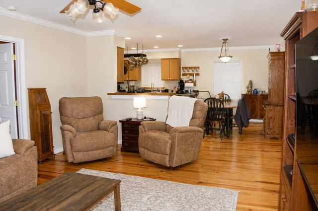 6866 Cuba Landing Rd, Waverly, TN 37185