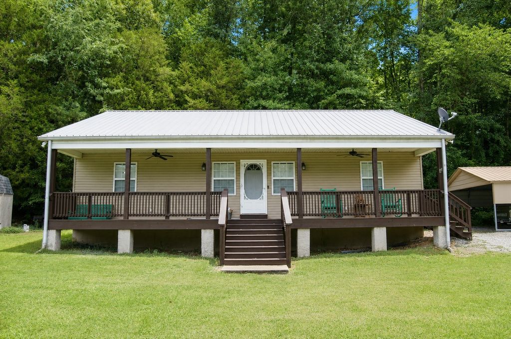 6866 Cuba Landing Rd, Waverly, TN 37185