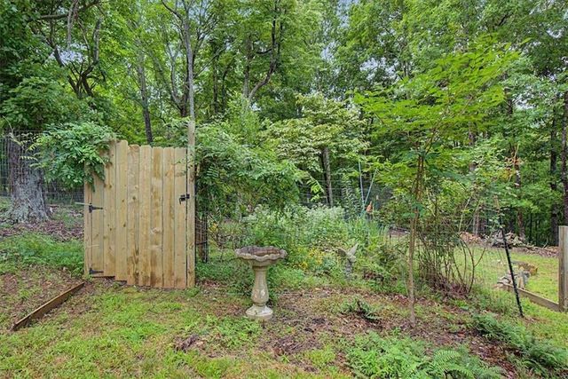 1002 Raccoon Ridge NE, Ranger, GA 30734